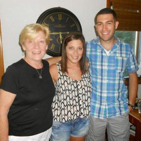 Con la madre in fin di vita, organizza il suo matrimonio in un solo giorno