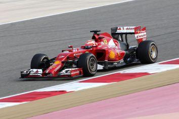 Kimi-Raikkonen-Ferrari_Test_day7_Bahrain_2014 (2)