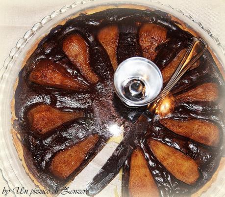 PEAR, CINNAMON AND CHOCOLATE TART