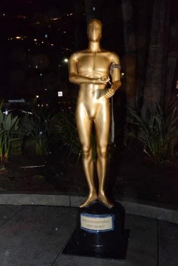 Oscar choc: spunta la statuetta che si inietta