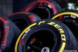 P Zero Red supersoft and Yellow soft tyres Report Pirelli: F1 Test 2014 Bahrain 2