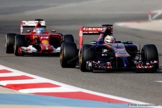 Track action Report Pirelli: F1 Test 2014 Bahrain 2
