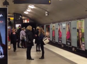 Pubblicità metro: video mostra cosa succede capelli donna metropolitana