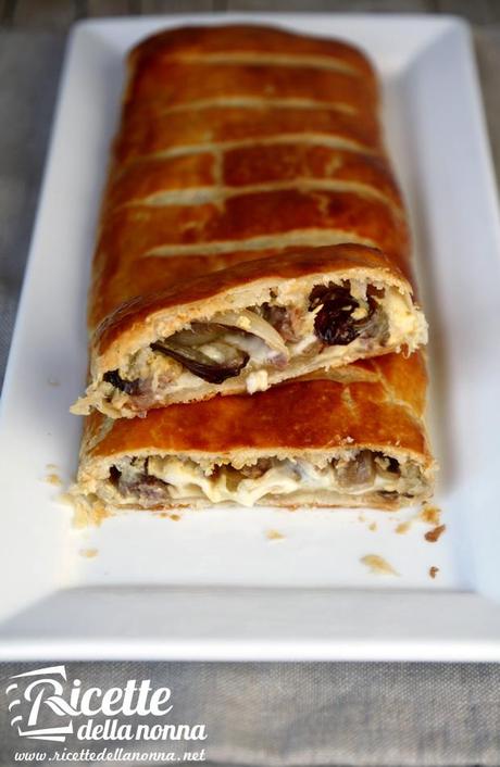 Ricetta strudel salato radicchio montasio