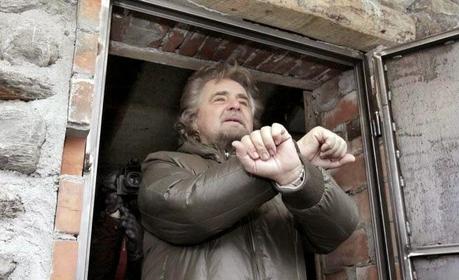 Beppe Grillo condannato a 4 mesi per violazione di sigilli della baita al cantiere Tav