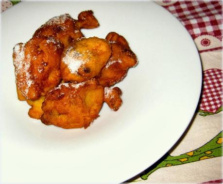 FRITTELLE CON LA FRUTTA