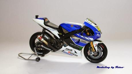 Yamaha YZR-M1 V.Rossi 2013 by Tateo Chen