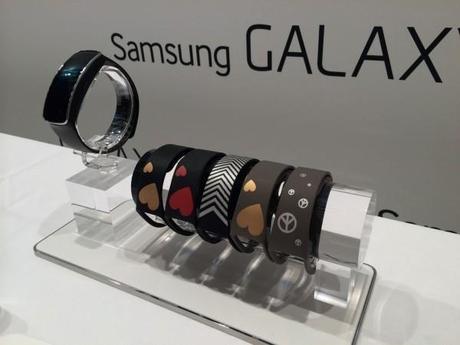 samsung gear fit 2 600x450 Prezzi ufficiali per lItalia di Gear 2, Gear 2 Neo e Gear Fit accessori  Samsung Gear Fit Gear 2 Neo galaxy gear 2 