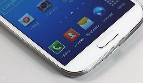 galaxy s4 rahmen Galaxy S5 vs Galaxy S4: conviene il passaggio? smartphone  samsung galaxy s5 samsung galaxy s4 samsung android 