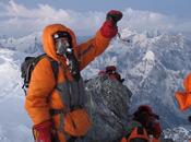 Ripulire monte Everest dalla spazzatura Aprile