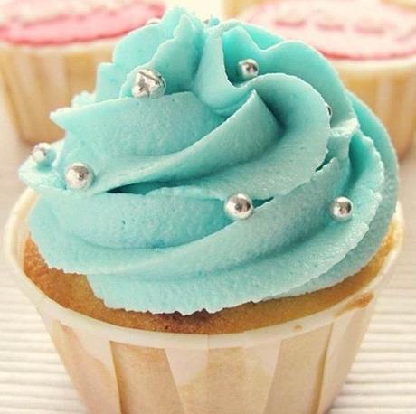 tiffany-blue-cupcake