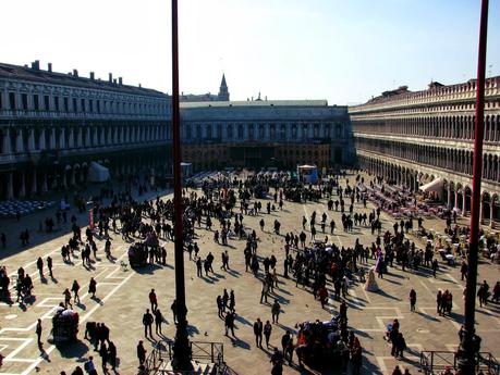 CARNIVAL IN VENICE