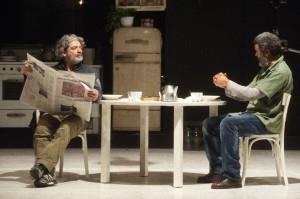 “Sunset Limited”, di Cormac McCarthy in scena a Milano: lo sconforto di un aspirante suicida