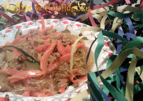Carnevale nel piatto: spaghetti di soia con verdure croccanti e tacchino