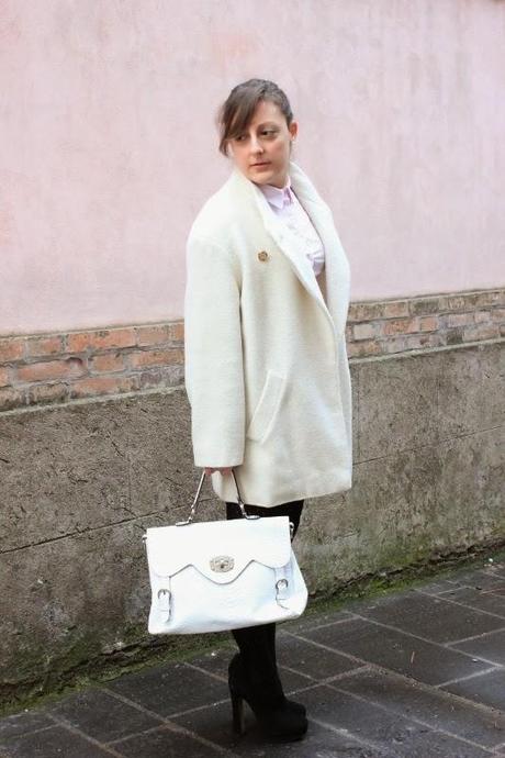 a White coat in Orte - OUT-FIT