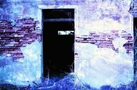 PURPLE Ruins - Lomography LomoChrome Purple XR 100-400 FIRS ROLL pt. 1