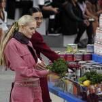 Chanel trasforma la passerella in un supermercato (foto)