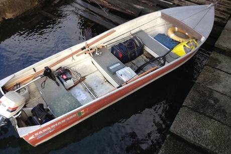 The Anonima Cucchiaino boat: Canadian 430, fuoribordo 6cv, motore elettrico 46lbs, equipaggiato da pesca.