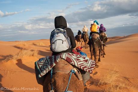 Tra le dune del deserto dell'Erg Chebbi