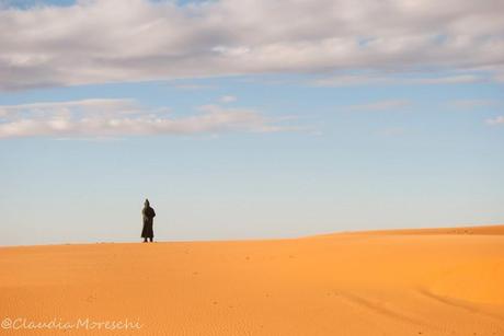 Tra le dune del deserto dell'Erg Chebbi