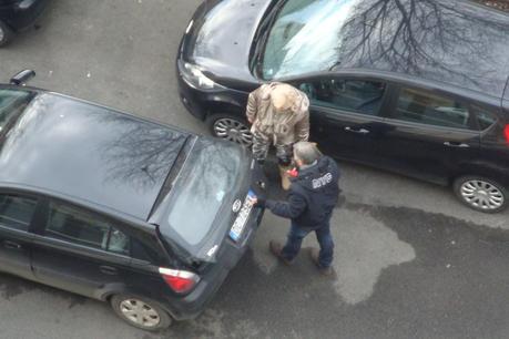 Foto allucinanti dall'ennesimo dei mercatini del rubato. Eccoci alla Montagnola