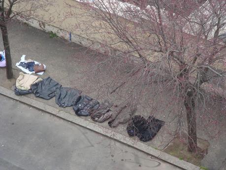 Foto allucinanti dall'ennesimo dei mercatini del rubato. Eccoci alla Montagnola