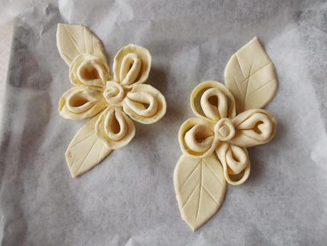 Barbatrucco di Aglaia per creare fiori di pasta sfoglia