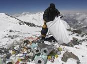 VUOI SALIRE SULL’ EVEREST patto scendi spazzatura