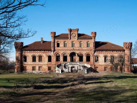 fotografie villa grosso di Grana castello neo gotico Marene