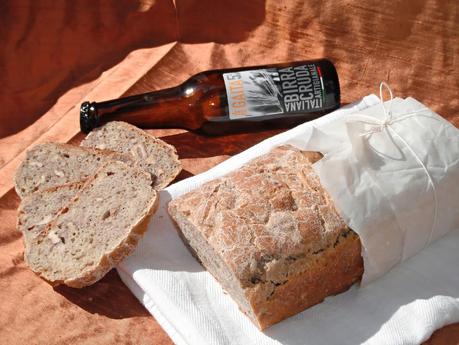 Pane alla birra cruda, farro e noci