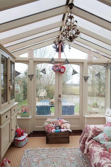 Outdoor Living { The Conservatory room } - shabby&countrylife.blogspot.it