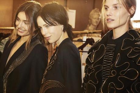 aa stella-mccartney-rtw-fw2014-backstage-01_130620703907.jpg_carousel_parties