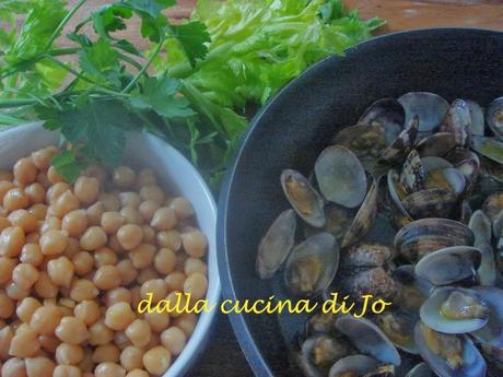 Risotto con vongole e ceci