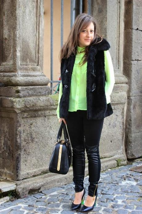 Fluo + dark - OUT-FIT