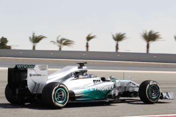 Nico-Rosberg-Mercedes_Test_day7_Bahrain_2014 (5)