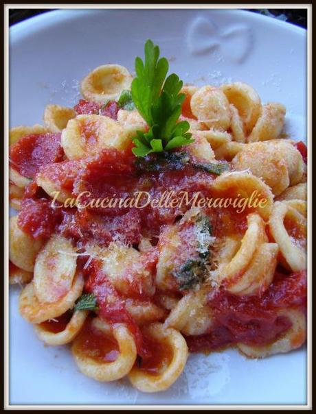 orecchiette al pomodoro fresco