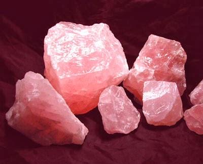 Oggi nella mia rubrica: pietre e cristalli, Quarzo rosa