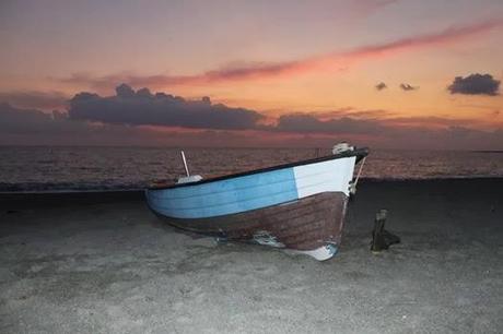 È SOLO UN PENSIERO D'UN TRAMONTO CHE SEMBRA GIÀ PRIMAVERA...