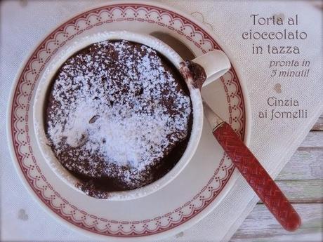 torta al cioccolato in tazza 