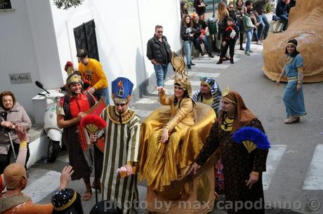 POSITANO : Sfilata dei carri di Carnelale