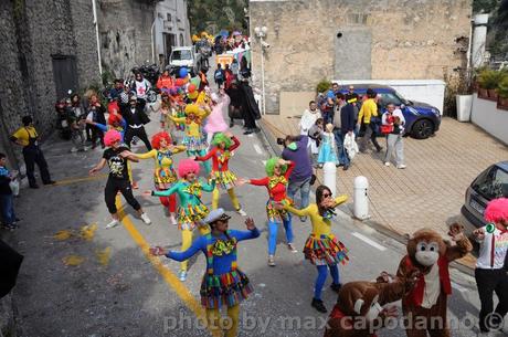 POSITANO : Sfilata dei carri di Carnelale