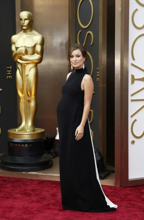 441036-2014-oscars-red-carpet-pregnant-olivia-wilde