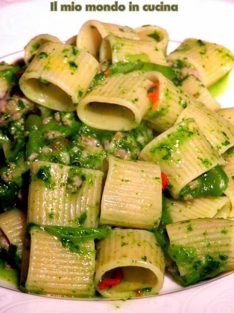 MEZZEMANICHE con CIME di RAPA, SALAMELLA, PEPERONCINO e PROVOLONE