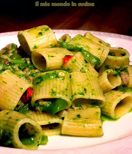 MEZZEMANICHE con CIME di RAPA, SALAMELLA, PEPERONCINO e PROVOLONE