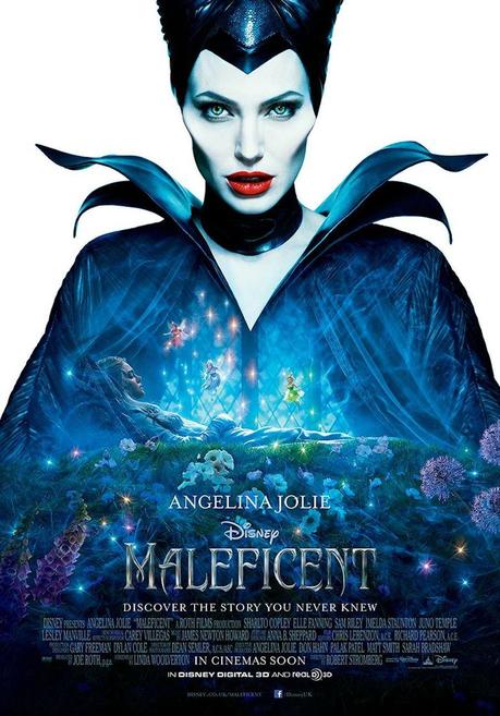 Angelina Jolie protagonista di due bellissimi poster di Maleficent