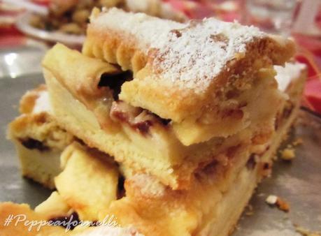 Crostata con crema e mele.