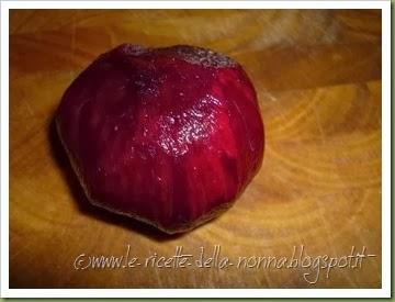 Tagliatelle con rapa rossa al sugo di cipolle caramellate e noci (2)