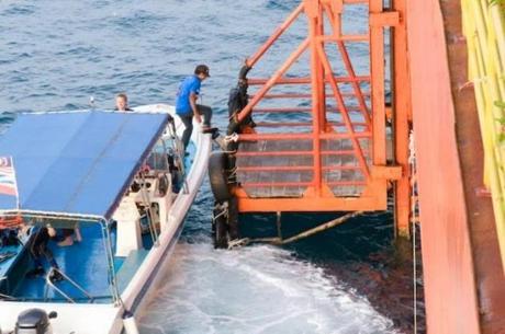 albergo impianto di trivellazione, Malesia, diving