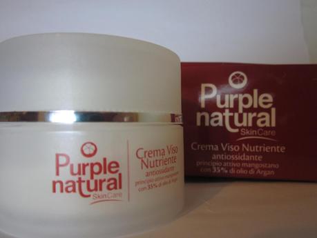 Purple Natural: Crema viso nutriente (presentazione).