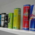 Bere energy drink aumenta il rischio di depressione e abuso di droghe